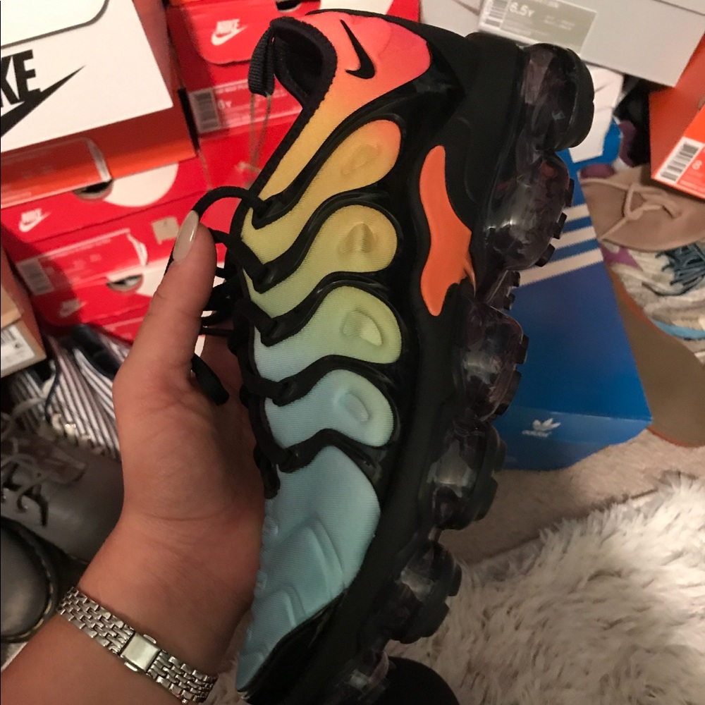 Nike air vapormax plus bleached aqua size 8W